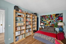 PARIS 10 - VILLAGE SAINT MARTIN 7