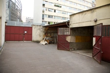 PARIS 75011 BOX parking SPACIEUX et BIEN SITUÉ (Rue Alexandre Dumas) 3