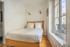 PARIS 11 - BELLEVILLE 4