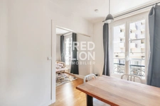 Appartement Paris 2 pièce(s) 29.5 m2 1