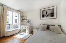 PARIS 15 - MOTTE PICQUET GRENELLE 9