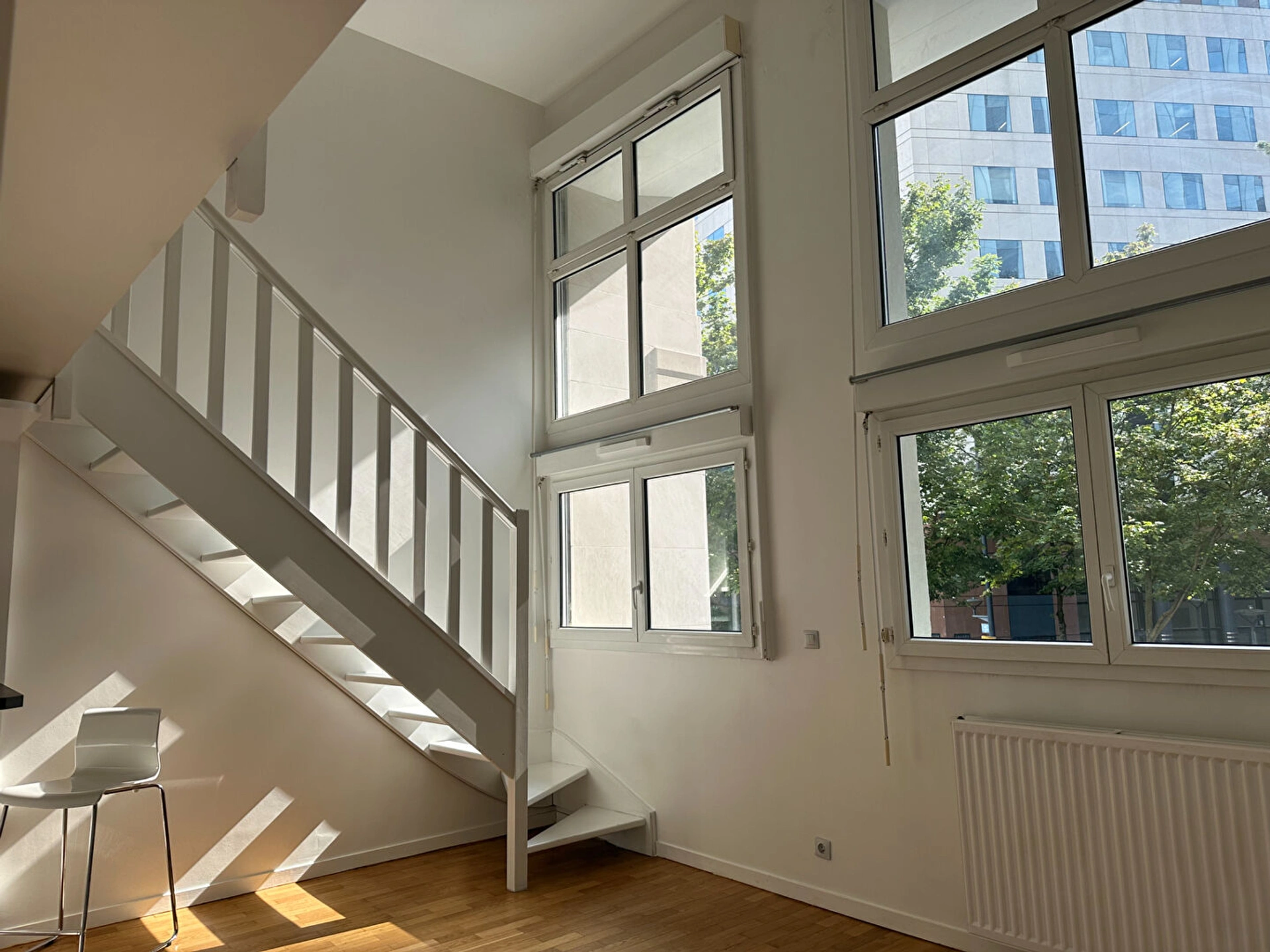 F2 en duplex loué vide - Courbevoie - Avenue de l'Arche 2