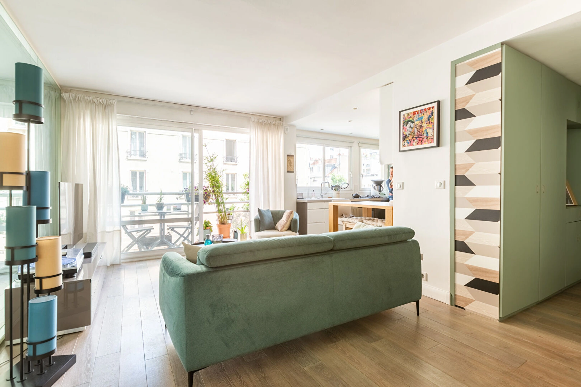 Appartement Paris 2 pièces 49 m2 + balcon 8 m2 _ CHARLES MICHELS 1