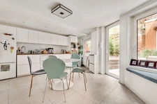 PARIS 15E - COMMERCE 8