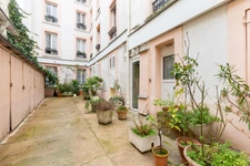 PARIS 15 - COMMERCE/CAMBRONNE - STUDIO 7