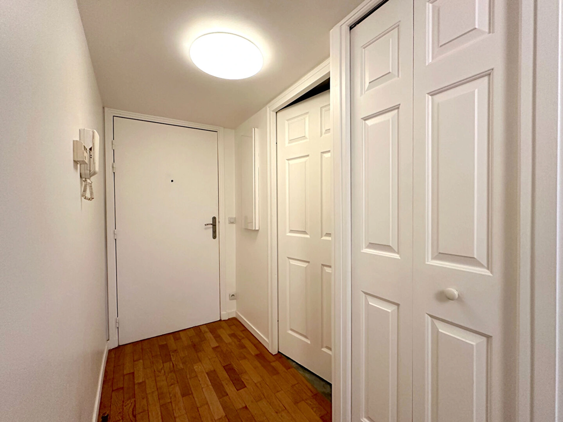 F2 en duplex loué vide - Courbevoie - Avenue de l'Arche 10