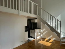 F2 en duplex loué vide - Courbevoie - Avenue de l'Arche 5