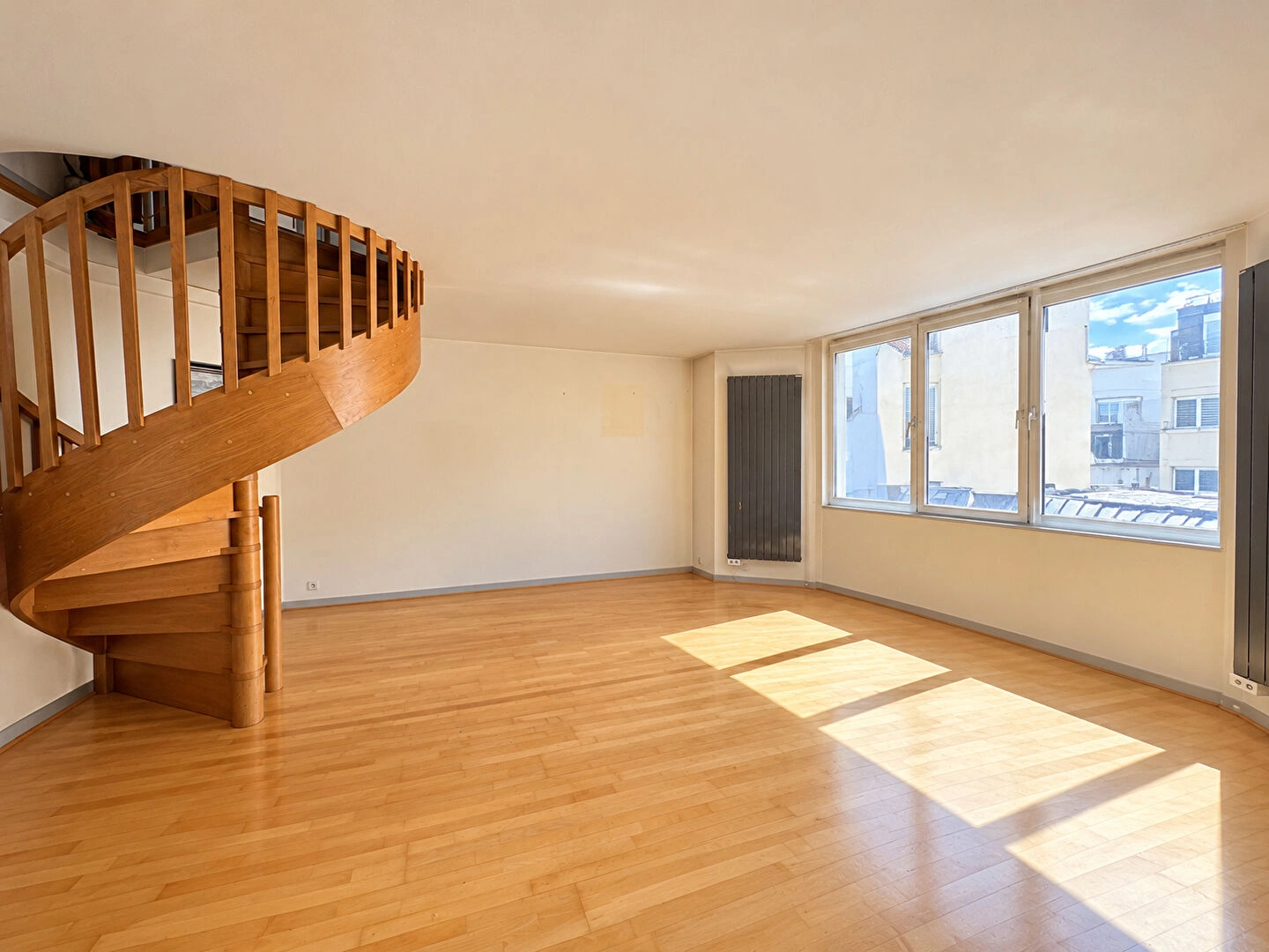 Appartement 5 pièces 84 m² · à Paris · 84 m² · 779 500 €