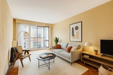 PARIS 15 - VILLAGE SAINT-CHARLES 3