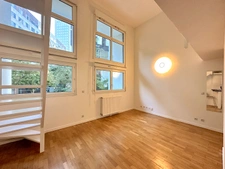 F2 en duplex loué vide - Courbevoie - Avenue de l'Arche 1