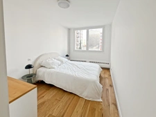 PARIS 15E - SAINT CHARLES 9