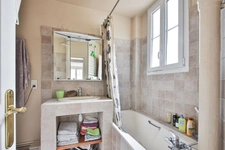 PARIS 16 - JASMIN 11