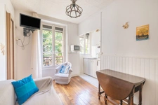 PARIS 18 - RUE LEPIC 1