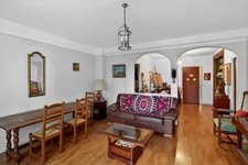 PARIS 18 - RUE LAMARCK 6