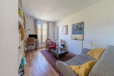 PARIS 20 - RUE DES PYRENEES 2