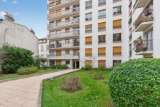 PARIS 20 - RUE DE LA DUEE 10