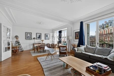 SAINT-CLOUD / QUARTIER MONTRETOUT 3