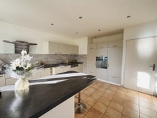 Longère rénovée de 240m2 environ dans un écrin de nature, sa