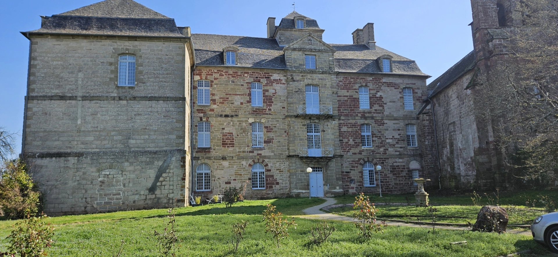 Appartement 2 pièces 63 m² · à Cosnac · 63 m² · 130 000 €