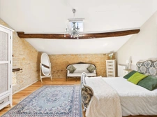 230 sqm property with five bedrooms, swimming pool and outbu