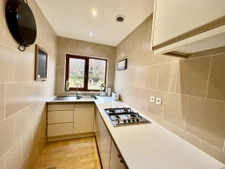 CHARMING 4-BEDROOM HOUSE WITH LARGE GROUNDS, WOODLAND AND 5,