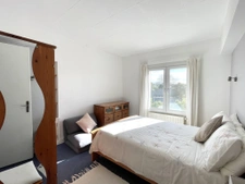 House with 3 bedrooms, barns, work shop, heater pump 125m2