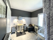 House with 3 bedrooms, barns, work shop, heater pump 125m2