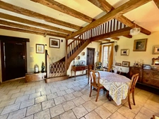 Country Estate with 3 Homes, Lake, Woodland, 14 Hectares & 2