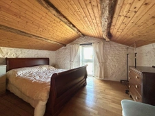 Charming 2.5 Bedroom Farmhouse with Gîte, Barns & Private Ga