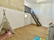 Maison de maitre, 4 chambres, salle de jeux, économique, lim