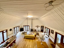 CHARMING 4-BEDROOM HOUSE WITH LARGE GROUNDS, WOODLAND AND 5,