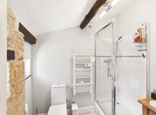 230 sqm property with five bedrooms, swimming pool and outbu