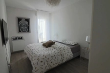 Appartement T4, 84m², terrasse 60m², garages