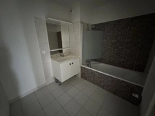 Appartement vendu loué T3, 68m², terrasse, 2 places de parkings