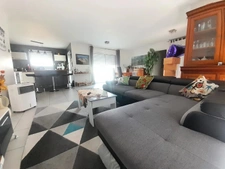 Maison 115m² sur une parcelle de 620m², jardin piscine et garage