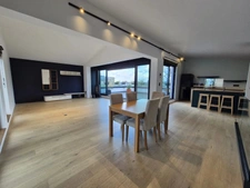 SUPERBE MAISON AVEC VUE SUR LA TOUR EIFFEL