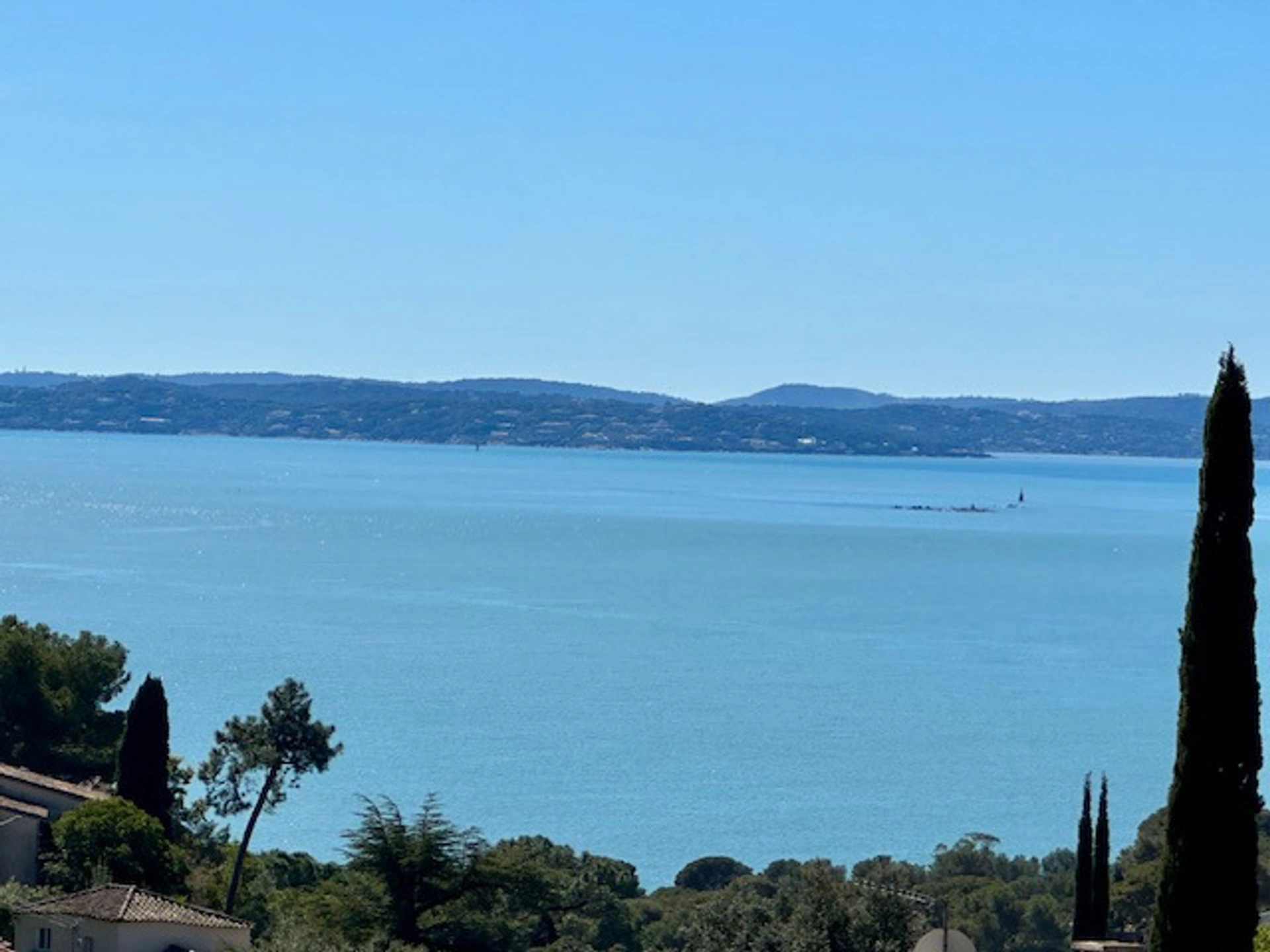 Maison 10 pièces 280 m² · à Roquebrune-sur-Argens · 280 m² · 1 250 000 €
