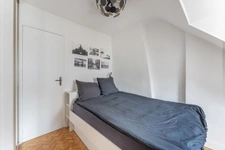 PARIS 8 - ST LAZARE 7