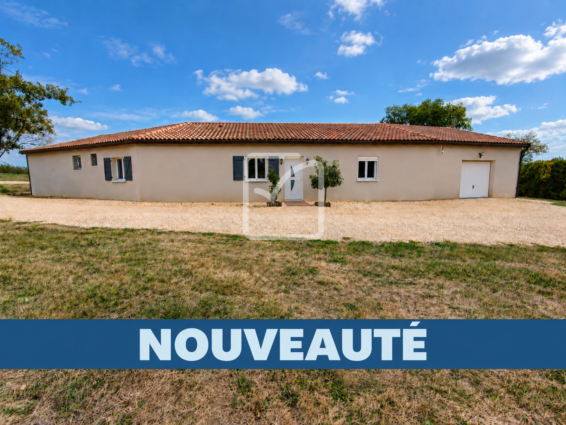 Maison 6 pièces 152 m² · à Rampieux · 152 m² · 296 800 €