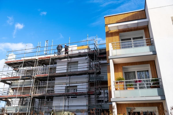 Rénovation énergétique des copropriétés en 2024 : un défi de taille