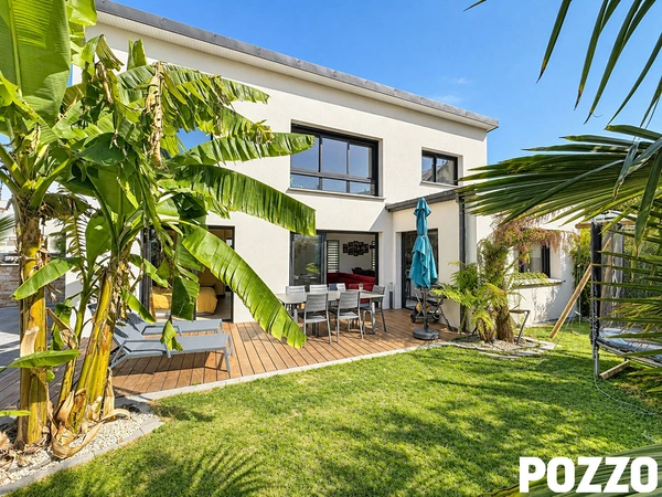 Maison 6 pièces 120 m² · à Donville-les-Bains · 120 m² · 630 000 €