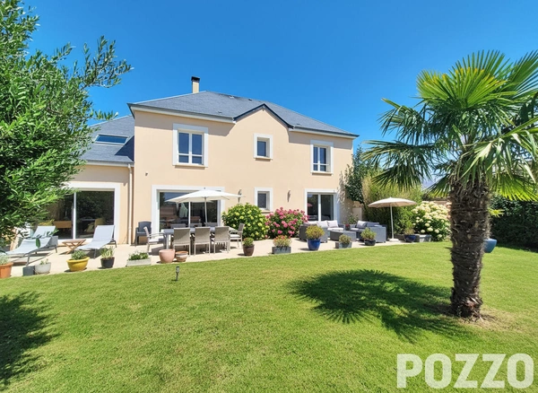 Maison 8 pièces 235 m² · à Biéville-Beuville · 235 m² · 799 000 €