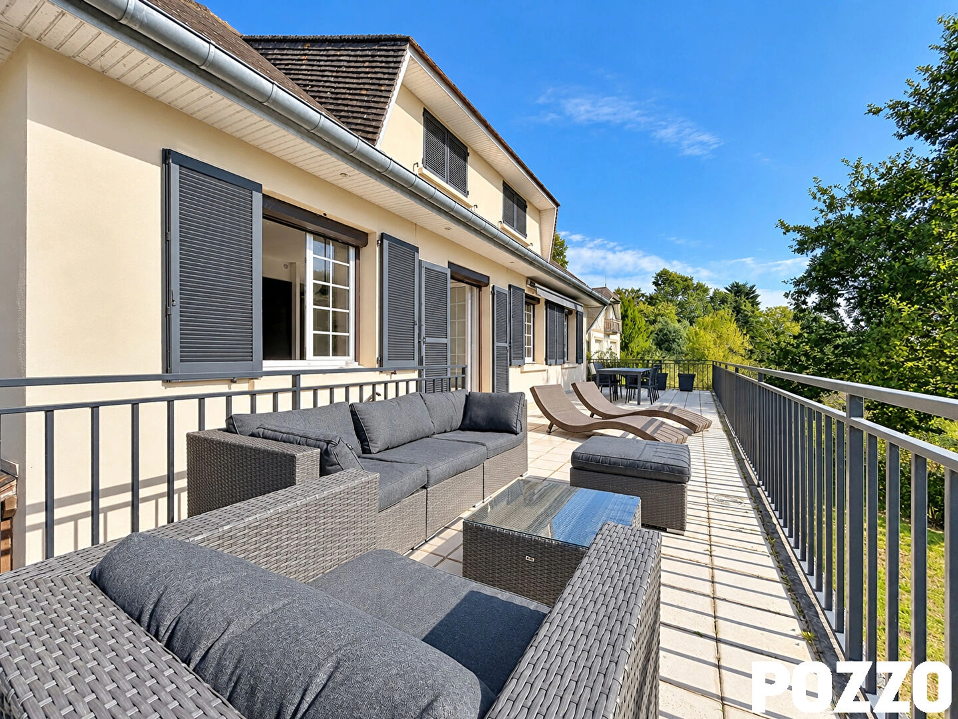 Maison 6 pièces 161 m² · à Saint-Jean-le-Thomas · 161 m² · 663 500 €