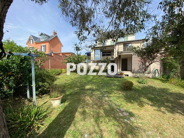 Maison 6 pièces 130 m² · à Saint-Pair-sur-Mer · 130 m² · 679 000 €