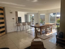 Maison avec piscine à Saint Evarzec