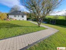 Propriété de 160m2 composée d'une habitation principale de 9...