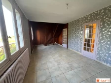 Maison située à Pleuven avec terrain en parti constructible