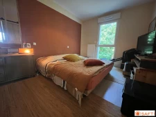 Appartement avec parking, proche du centre ville de Concarne...