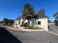 Maison avec piscine à Saint Evarzec