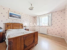 Voiron, à 2 mn à pied du centre ville, Maison avec grande te...